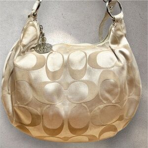 COACH ALI SIGNATURE SATEEN HOBO